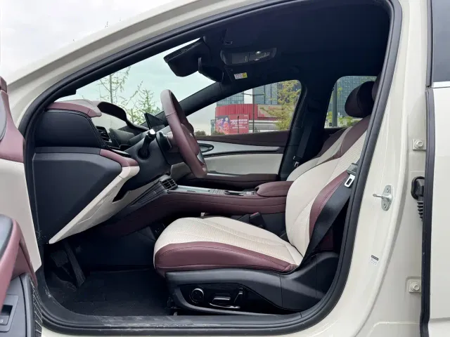 BYD Seal 07 DM-i — Фото автомобиля 5