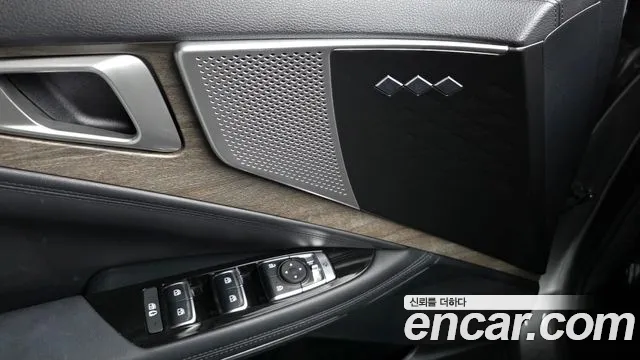 Kia K8 2.5 Бензин 2WD — Фото автомобиля 29