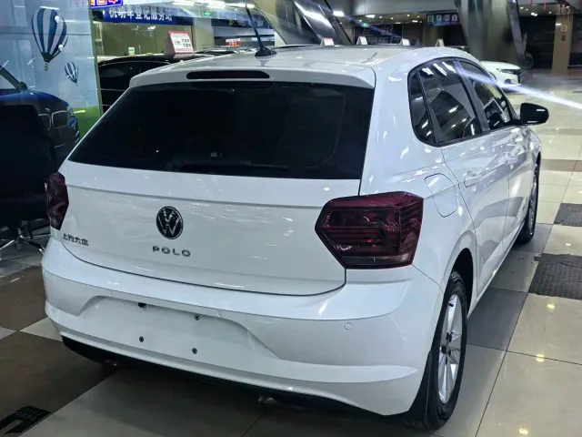 Volkswagen Polo — Фото автомобиля 14