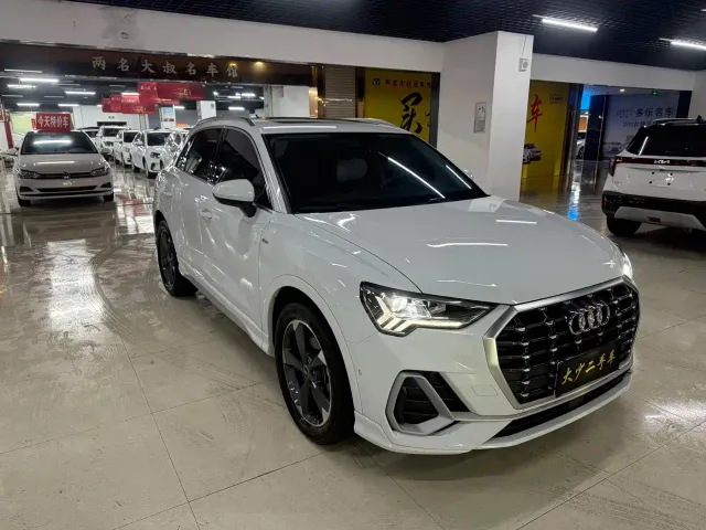 Audi Q3 — Фото автомобиля 2
