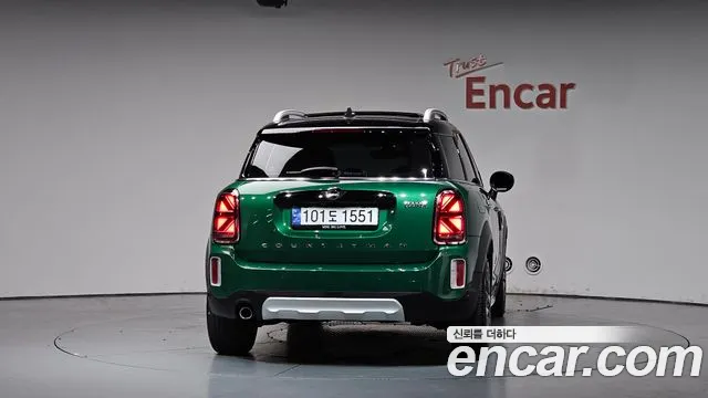 Mini Countryman — Фото автомобиля 4