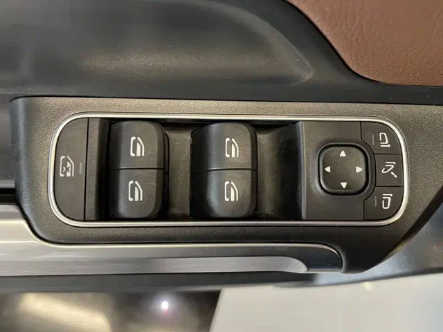 Mercedes-Benz GLB-Class — Фото автомобиля 24