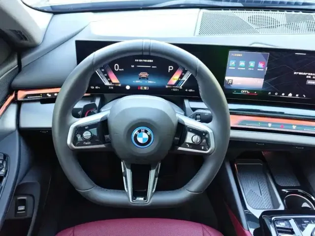 BMW i5 — Фото автомобиля 9
