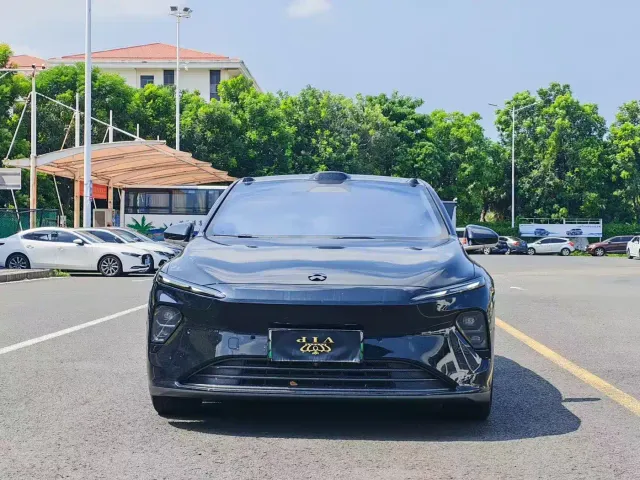 Nio ET7 — Фото автомобиля 2