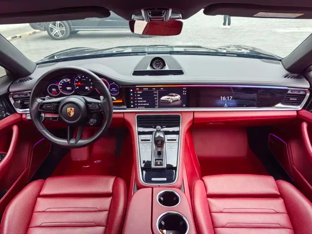 Porsche Panamera — Фото автомобиля 21