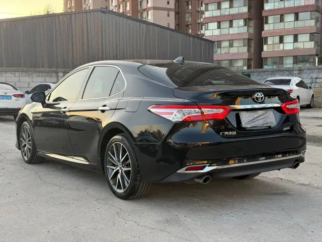 Toyota Camry — Фото автомобиля 4