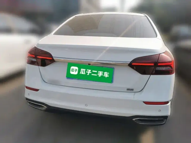 Geely Emgrand — Фото автомобиля 3