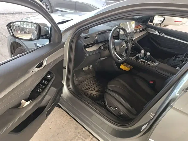 Geely Xingrui — Фото автомобиля 14