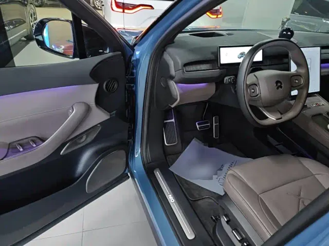 Nio ES7 — Фото автомобиля 15