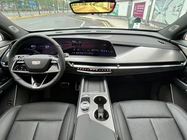 Cadillac XT5 — Фото автомобиля 5