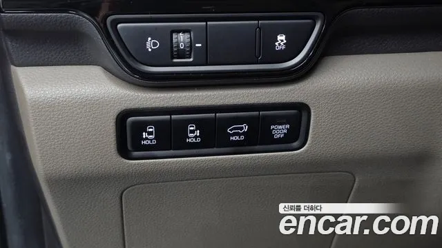 Kia Carnival 4th Gen — Фото автомобиля 25