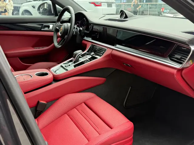 Porsche Panamera — Фото автомобиля 11