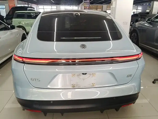 Nio ET5 — Фото автомобиля 5