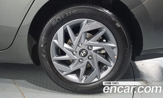Hyundai Avante CN7 — Фото автомобиля 6