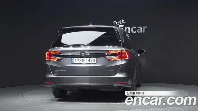 Honda Odyssey — Фото автомобиля 4