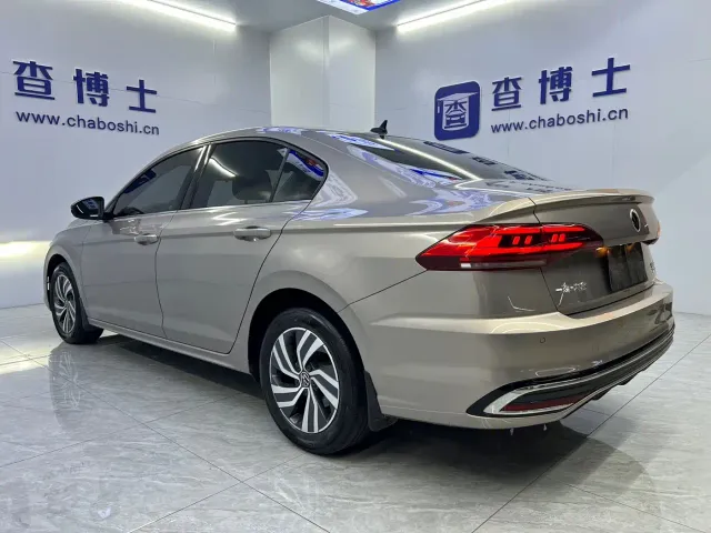 Volkswagen Bora — Фото автомобиля 14