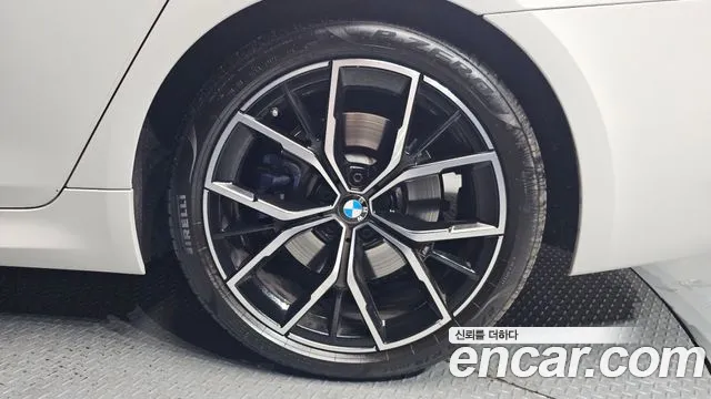 BMW 5-Series — Фото автомобиля 5