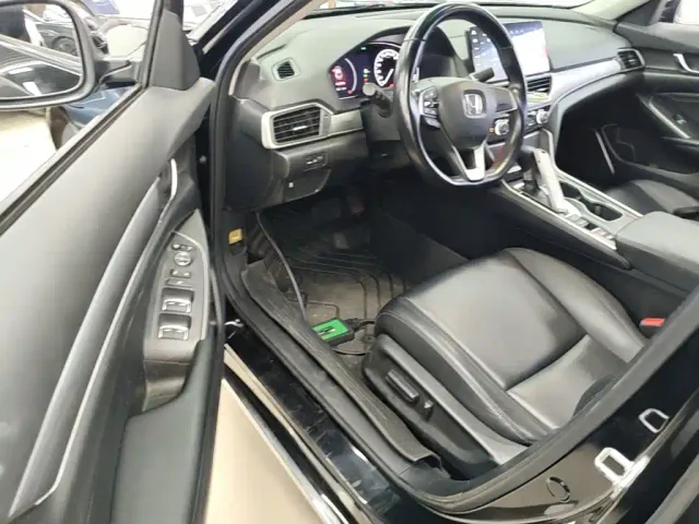 Honda Accord — Фото автомобиля 15