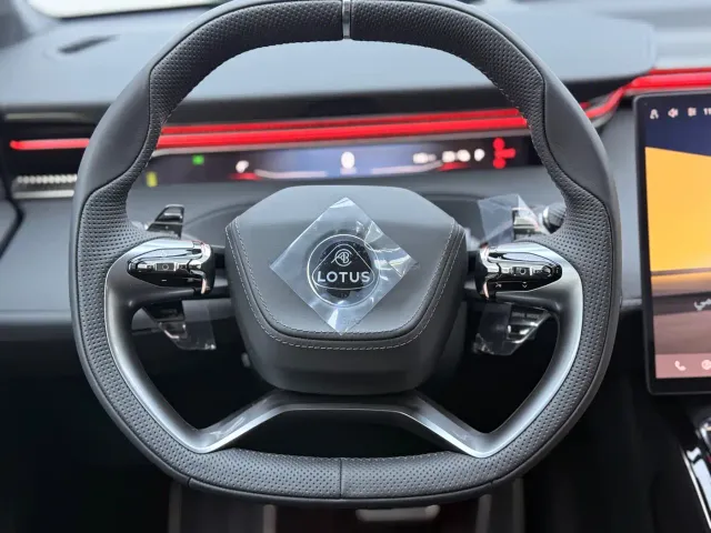 Lotus Eletre — Фото автомобиля 23