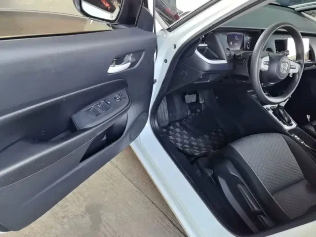 Honda Fit — Фото автомобиля 15