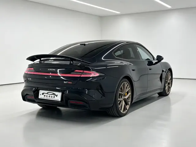 Xiaomi SU7 — Фото автомобиля 24