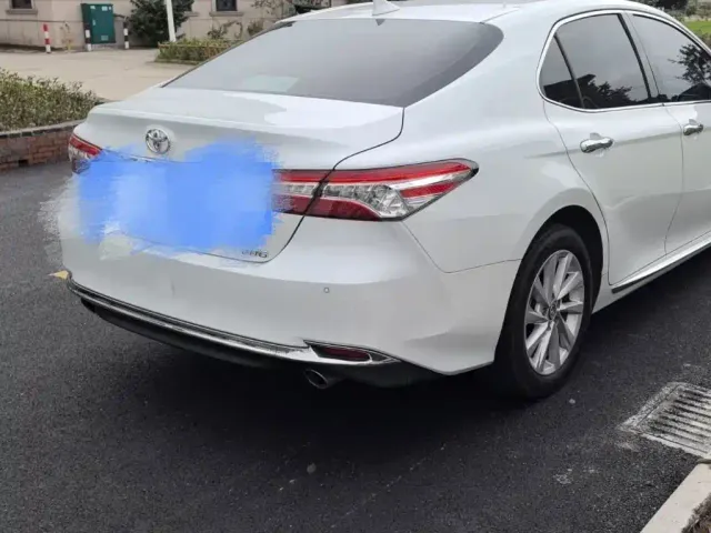 Toyota Camry — Фото автомобиля 2