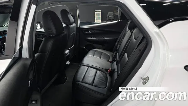Chevrolet Bolt EV — Фото автомобиля 12