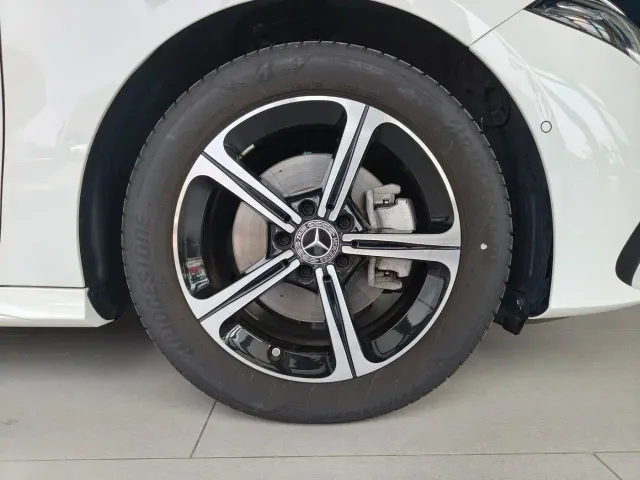 Mercedes-Benz A-Class — Фото автомобиля 16