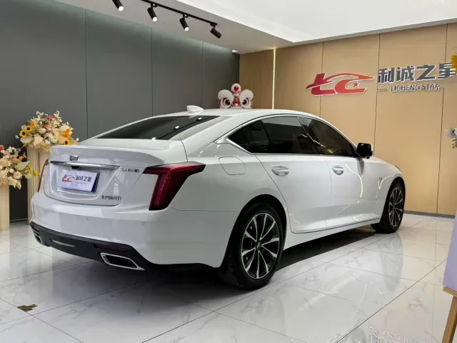 Cadillac CT5 — Фото автомобиля 10