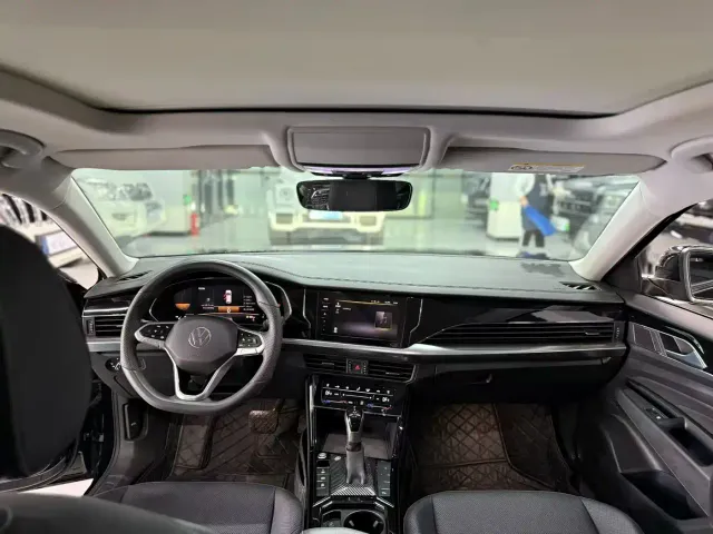Volkswagen Passat — Фото автомобиля 8