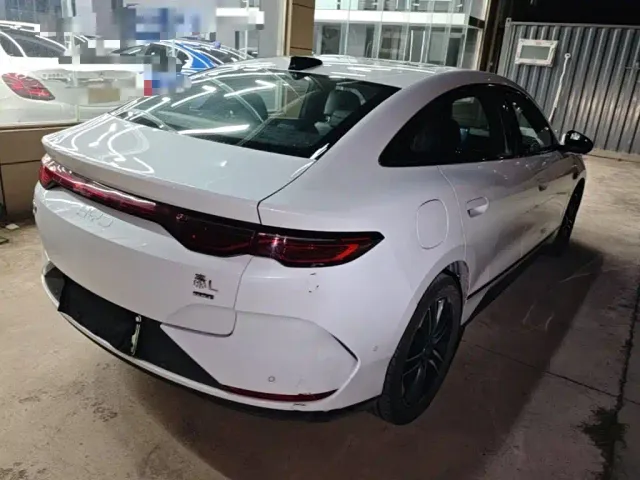 BYD Qin L — Фото автомобиля 6