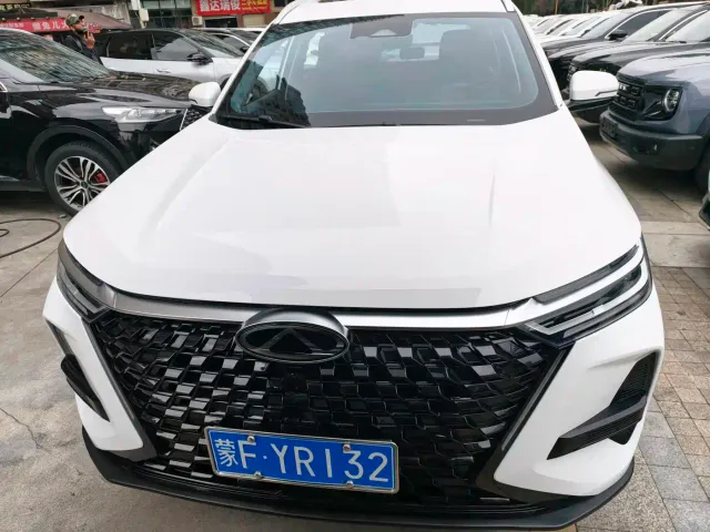 Chery Tiggo 8 — Фото автомобиля 2