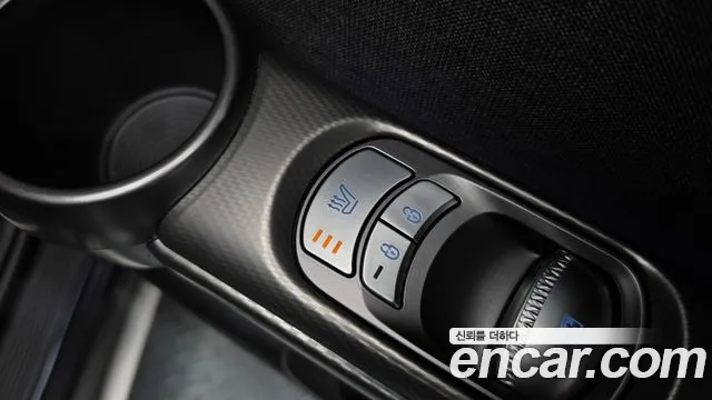 Genesis GV60 — Фото автомобиля 28
