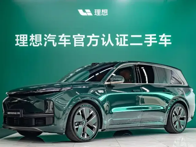 Li Auto L9 — Фото автомобиля 23