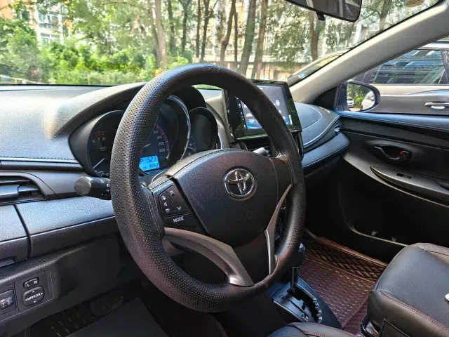 Toyota Vios — Фото автомобиля 10