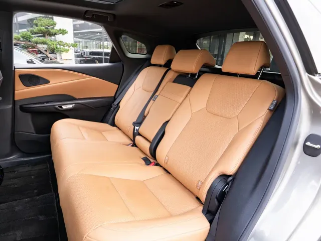 Lexus RX — Фото автомобиля 12
