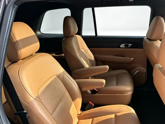Li Auto ONE — Фото автомобиля 10