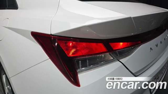 Hyundai AVANTE Avante (CN7) — Фото автомобиля 23