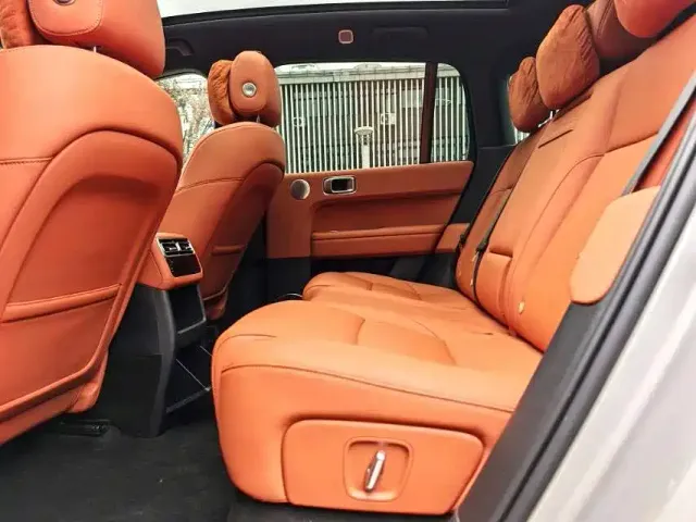 Li Auto L6 — Фото автомобиля 8