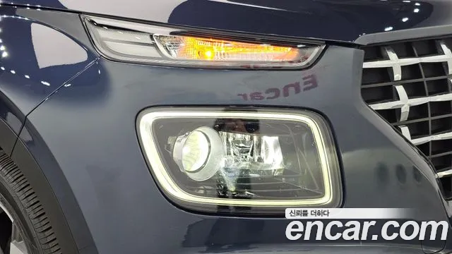 Hyundai Venue — Фото автомобиля 7