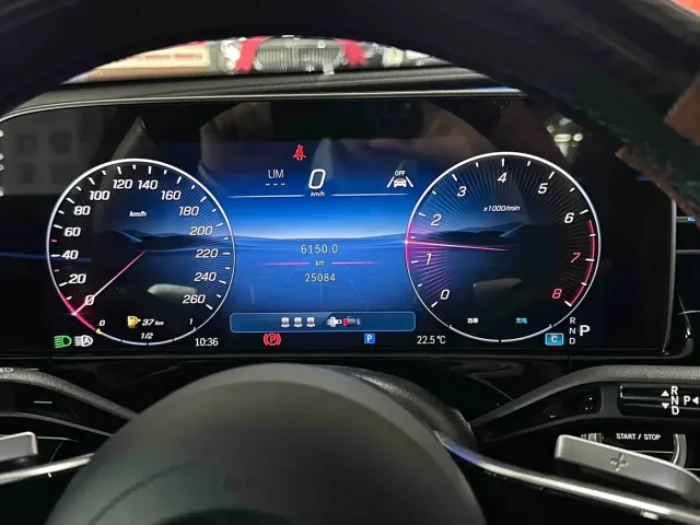 Mercedes-Benz E-Class — Фото автомобиля 6