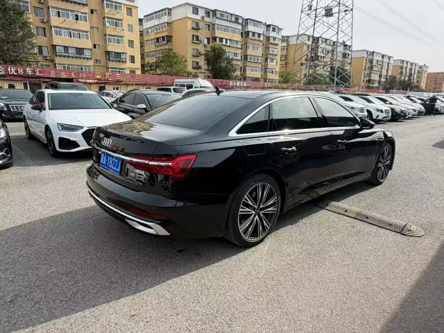 Audi A6L — Фото автомобиля 9