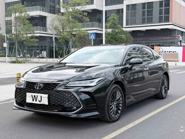 Фотография автомобиля — Toyota Avalon