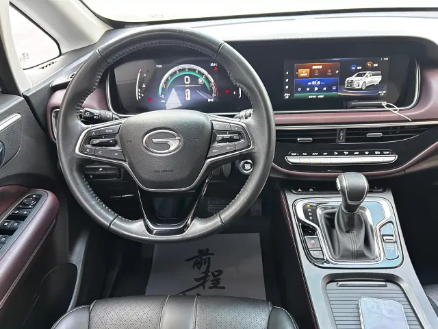 GAC Trumpchi M6 — Фото автомобиля 12