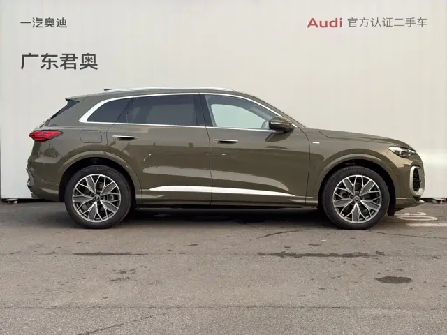 Audi Q5L — Фото автомобиля 3