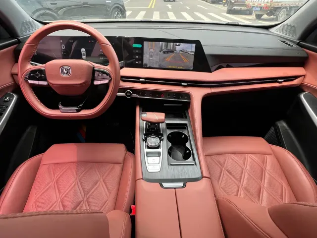 Changan CS75 Plus — Фото автомобиля 11
