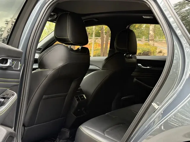 Geely Xingrui — Фото автомобиля 4