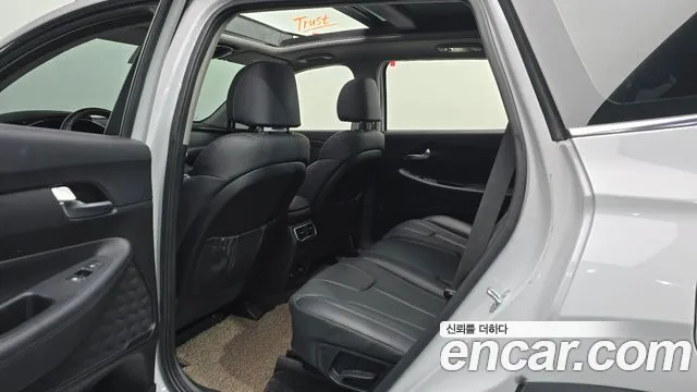 Hyundai Santa Fe Santa Fe (New) — Фото автомобиля 16