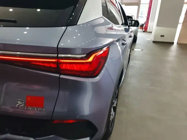 BYD Yuan PLUS — Фото автомобиля 7