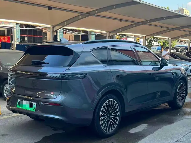 Voyah Auto VOYAH FREE 2025 FREE+ RWD Qiankun Edition — Фото автомобиля 9